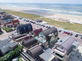 Holiday Home De Zeeparel by Interhome